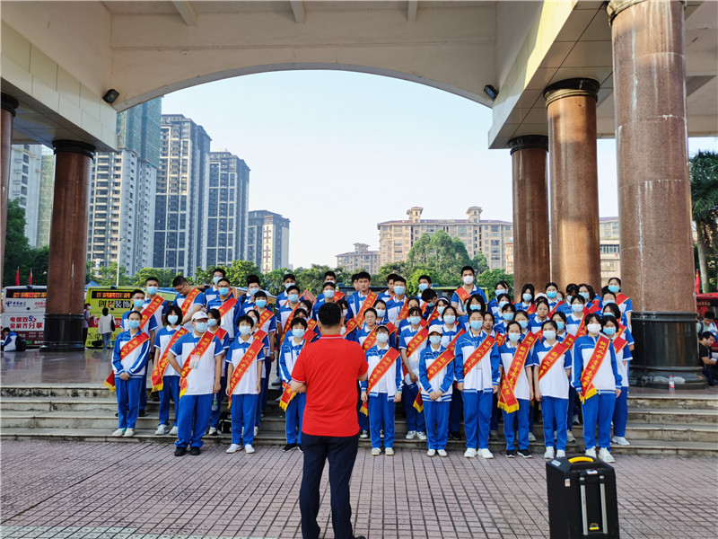 华体体育（中国）股份有限公司青年志愿者协会服务2021年高考系列活动总结