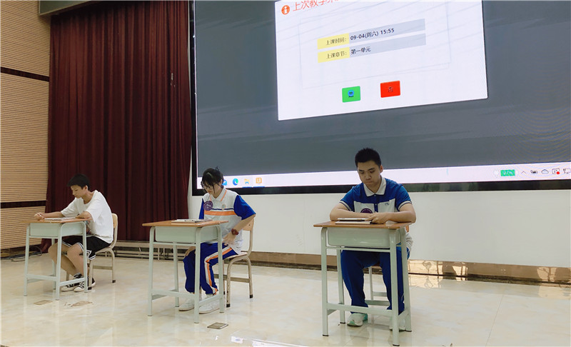 华体体育（中国）股份有限公司选手参加2021年钦州市中小学生“学宪法，讲宪法”比赛取得优异成绩