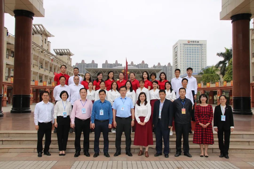 优质共享聚力提升发展，携手帮扶共进谱写新篇——凭祥市高级中学到我校开展教育教学交流活动