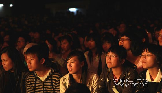 弦歌颂盛世：2010，新年晚会炫耀登场