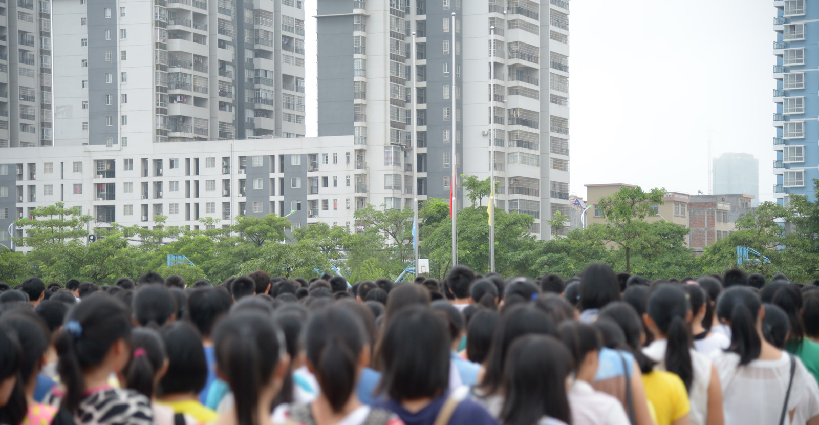 我校隆重举行2013年秋季学期开学典礼暨龙国辉奖学金颁奖仪式