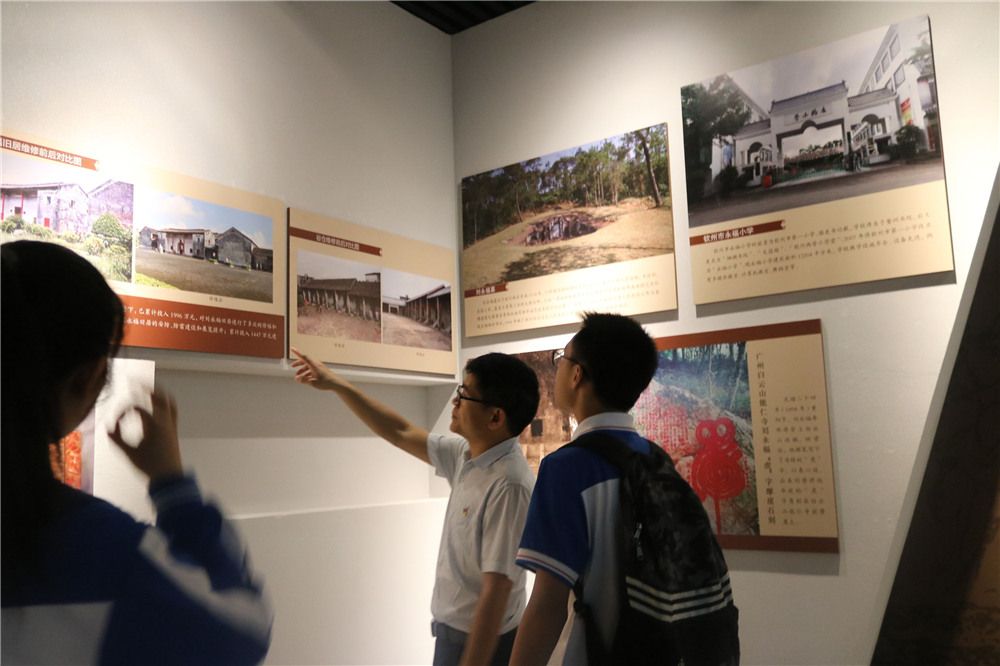 清明黄花祭英烈，激荡满腔爱国情 ——记钦州二中2018年清明节祭奠先烈活动