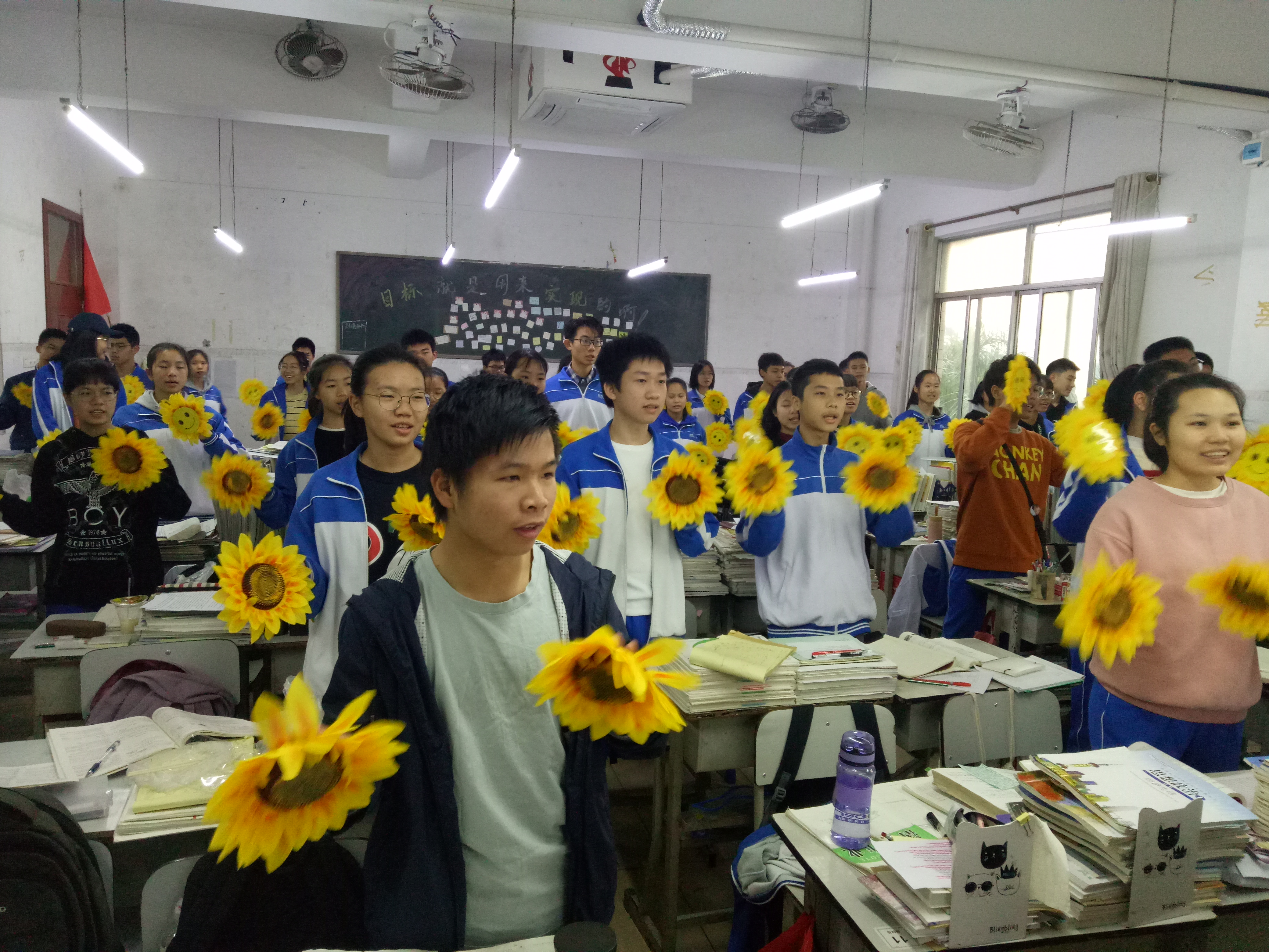 歌舞留青春似海，美人颜色正如花------钦州二中高一英文合唱比赛后记